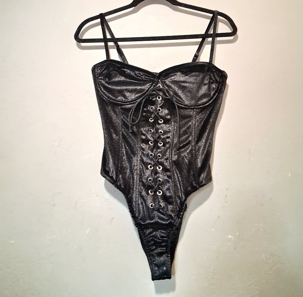 Sexy Velvet Bodysuit Underwire Sleeveless Black Zipper Back Women Corset